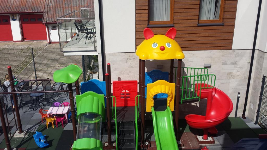 Marina Jastarnia Apartamenty W Budynku Z Basenem Exteriér fotografie