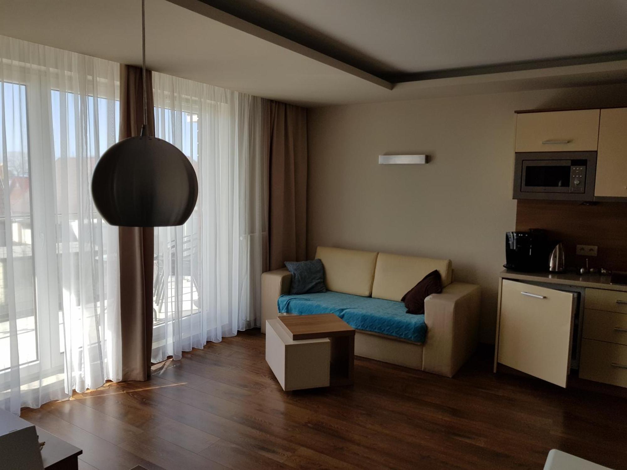Marina Jastarnia Apartamenty W Budynku Z Basenem Pokoj fotografie