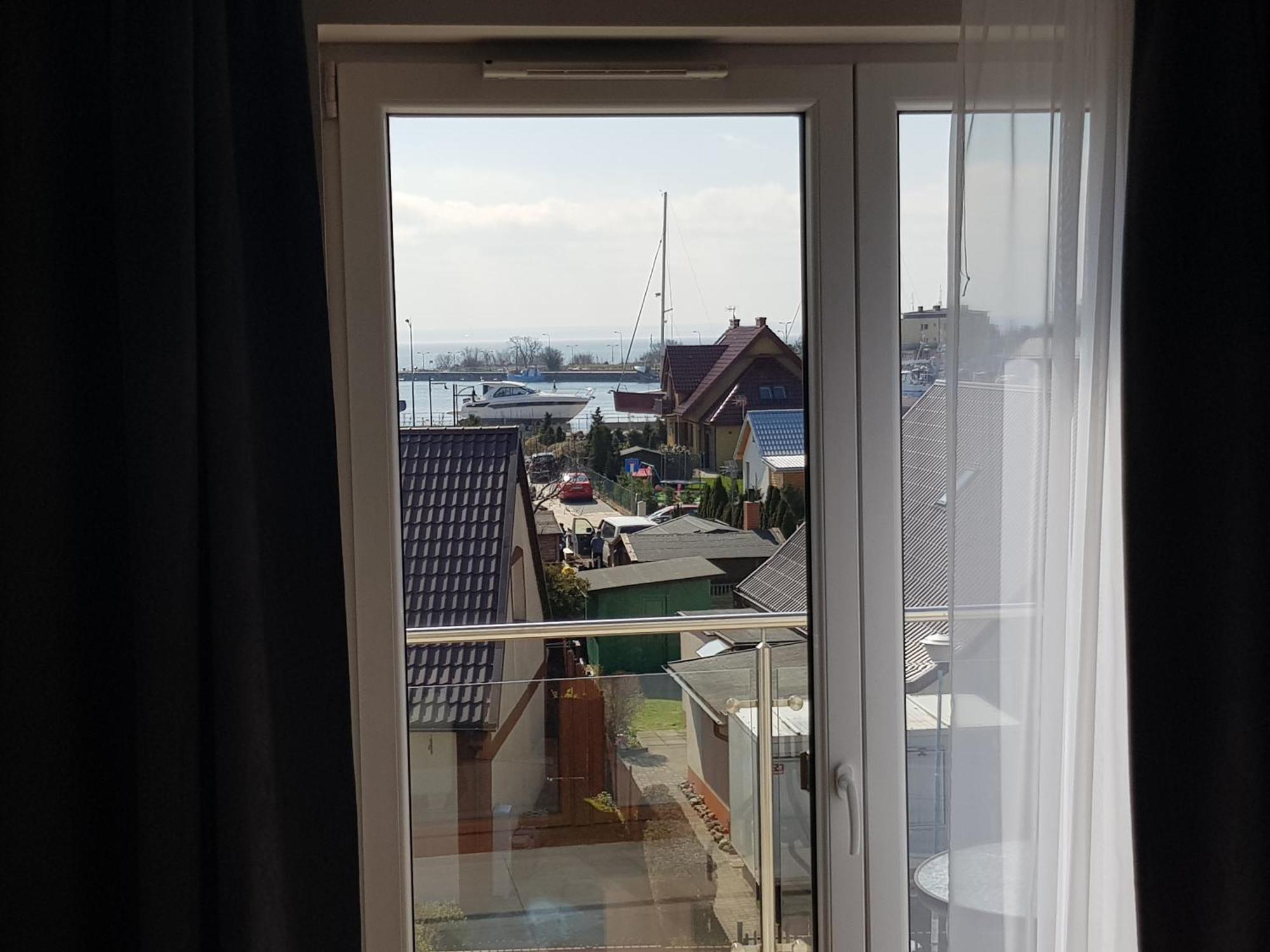 Marina Jastarnia Apartamenty W Budynku Z Basenem Pokoj fotografie