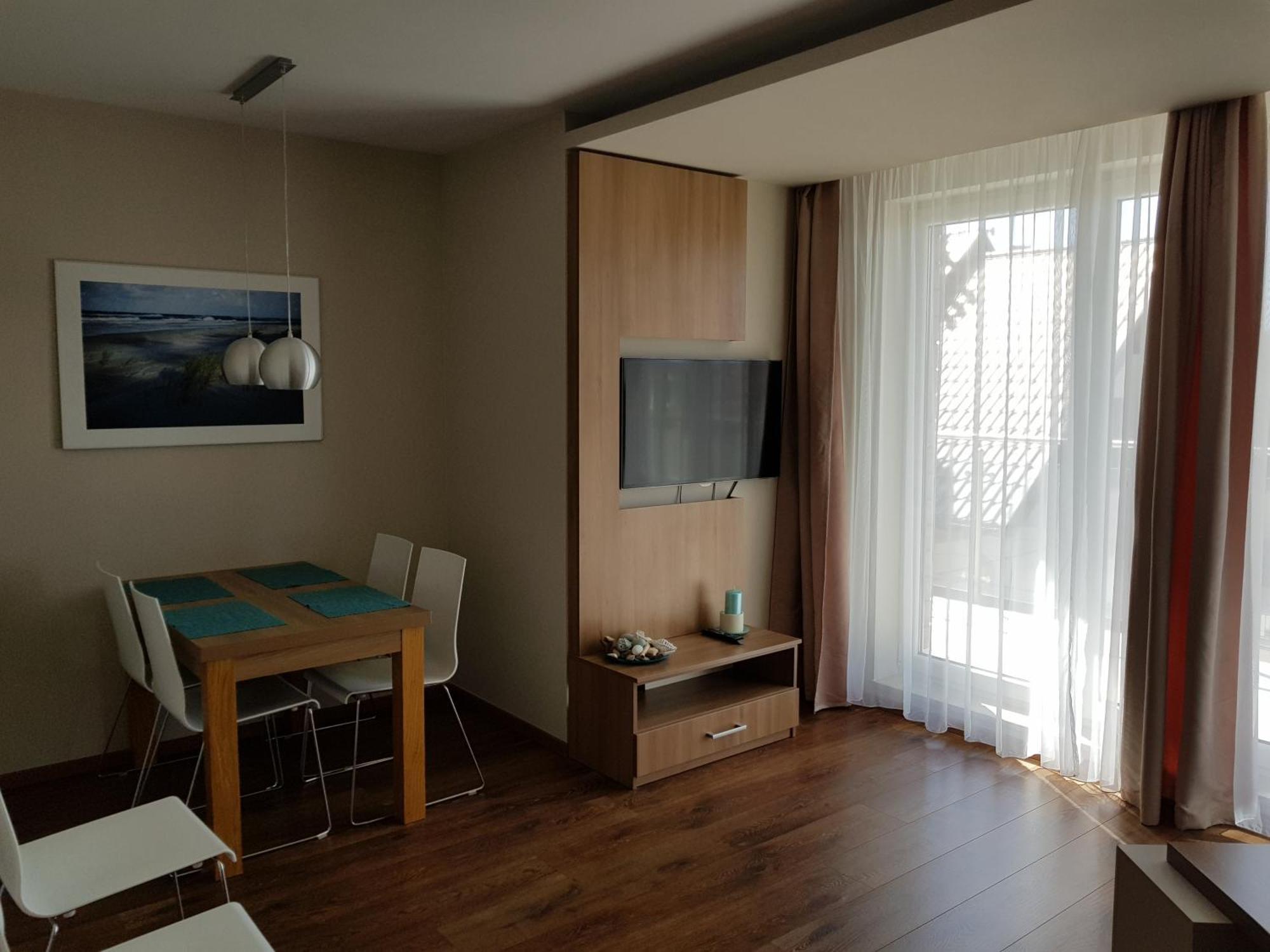 Marina Jastarnia Apartamenty W Budynku Z Basenem Pokoj fotografie